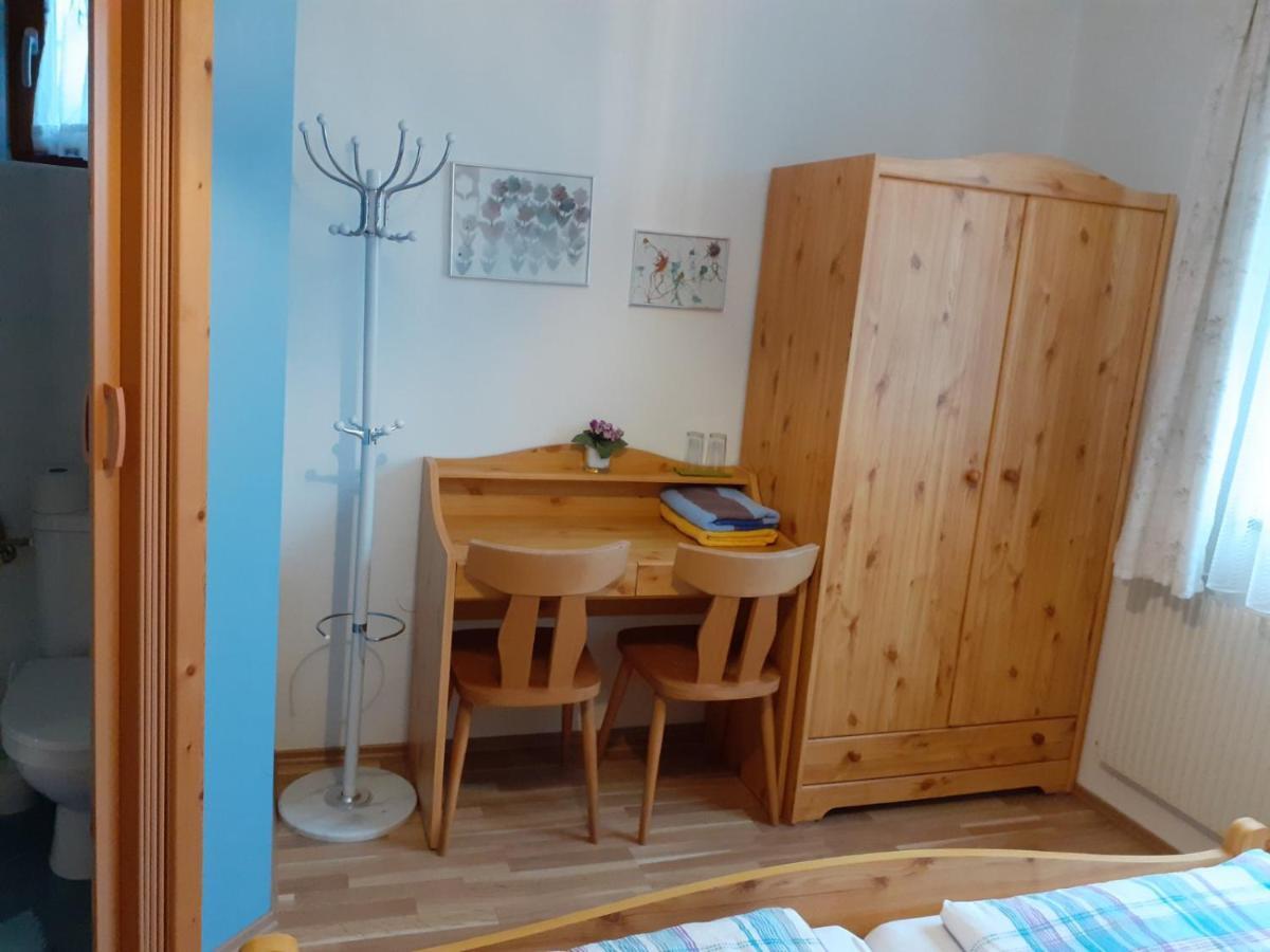 Obstbau Und Gaestezimmer Stani Kitzeck im Sausal Exterior foto